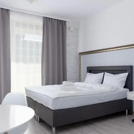 Ovo Chic By Bookinghost * ヴロツワフ